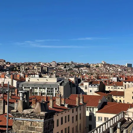 Unique! Maison Sur 1 Toit Avec Vue Extraordinaire! * Lyon